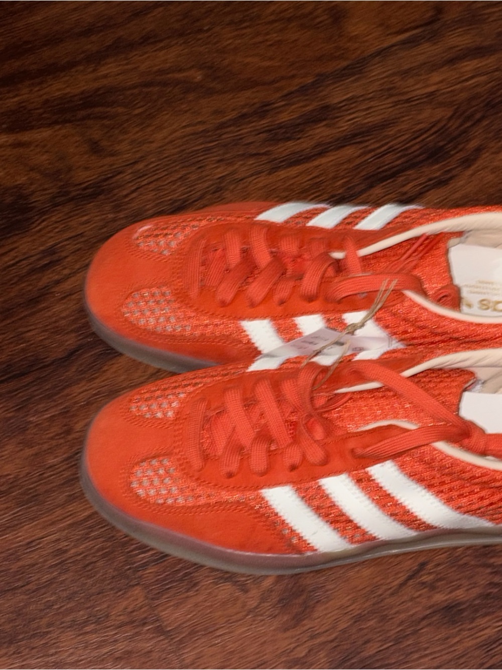 Adidas size 10.5 - Picture 4 of 13